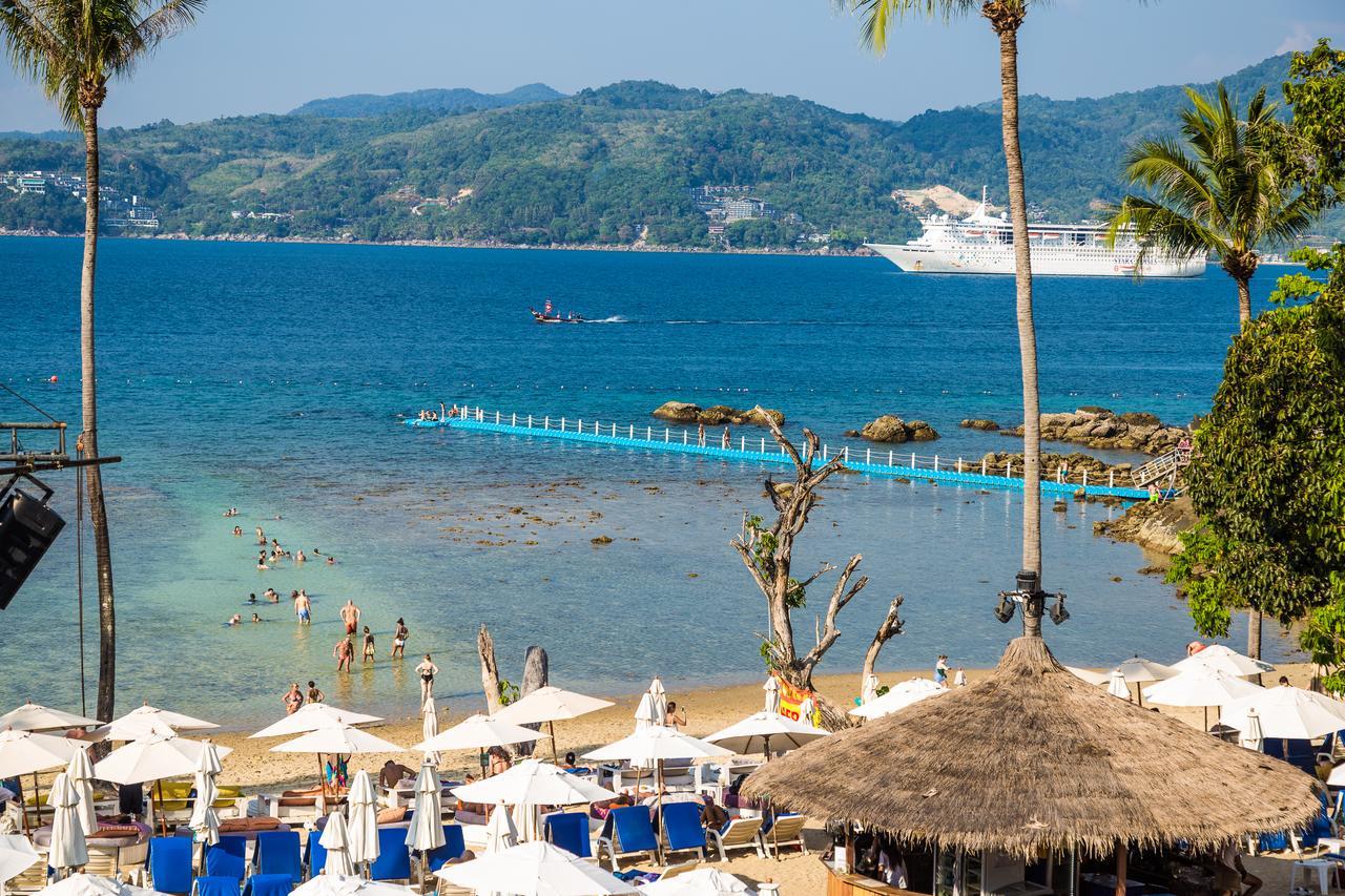Paradise Beach Backpackers Hostel Patong Buitenkant foto