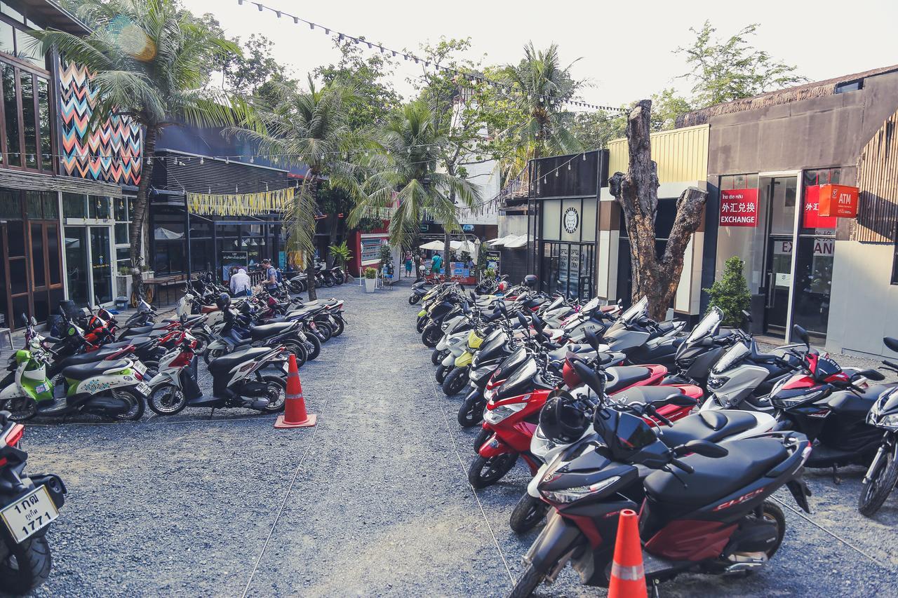 Paradise Beach Backpackers Hostel Patong Buitenkant foto