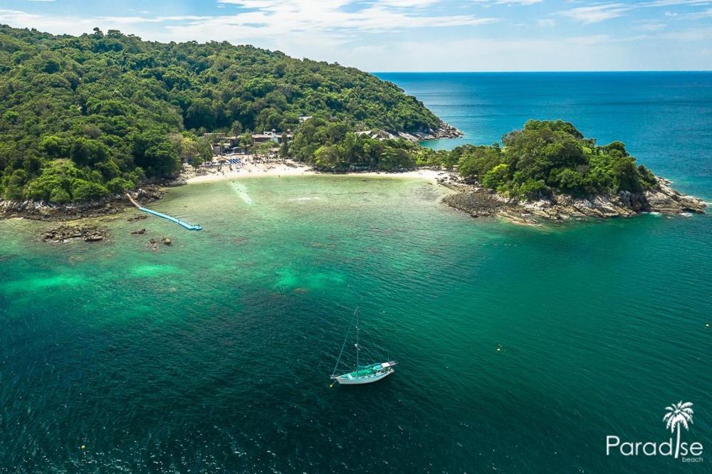Paradise Beach Backpackers Hostel Patong Buitenkant foto